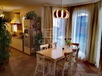 Nagykovácsi Családi ház